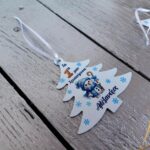Χειροποίητo Χριστουγεννιάτικo Στολίδι Δεντράκι Χιονάνθρωπος από Αλουμίνιο – Τα Πρώτα μου Χριστούγεννα με Όνομα