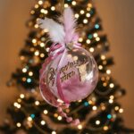 Χειροποίητη Προσωποποιημένη Χριστουγεννιάτικη Μπάλα Plexiglass Ελαφάκι με Όνομα & Φτερά 8–12 εκ